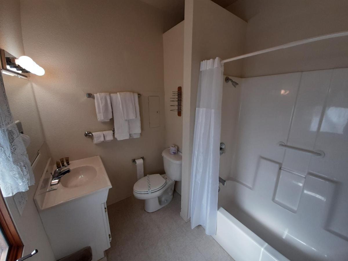 Alta Sierra Village Inn Grass Valley Bilik gambar